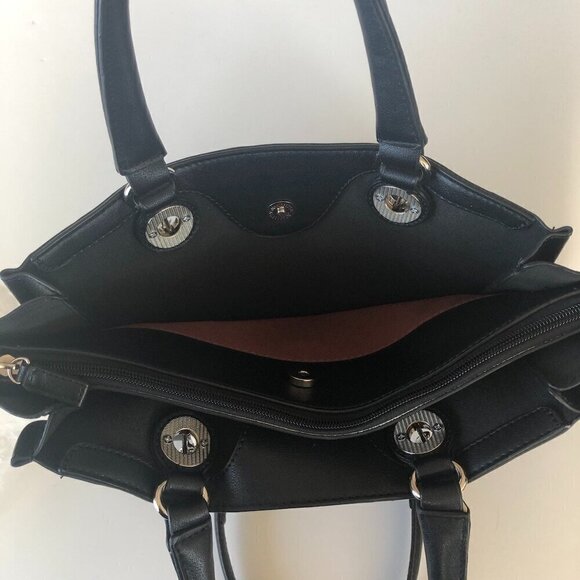 DAVID JONES PARIS pebbled faux leather black silver hardware shoulder/handbag - Picture 5 of 15